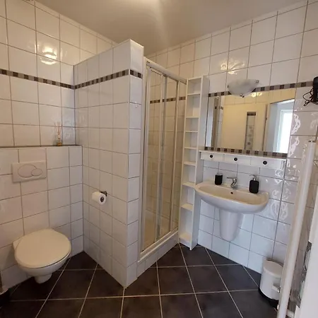 Thelakehouse 70m2 With Terrasse And Or 25m2 Single 아파트 Pörtschach am Wörthersee